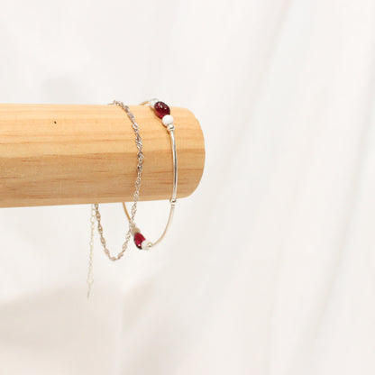 Garnet • Howlite • Sterling Silver Bracelet