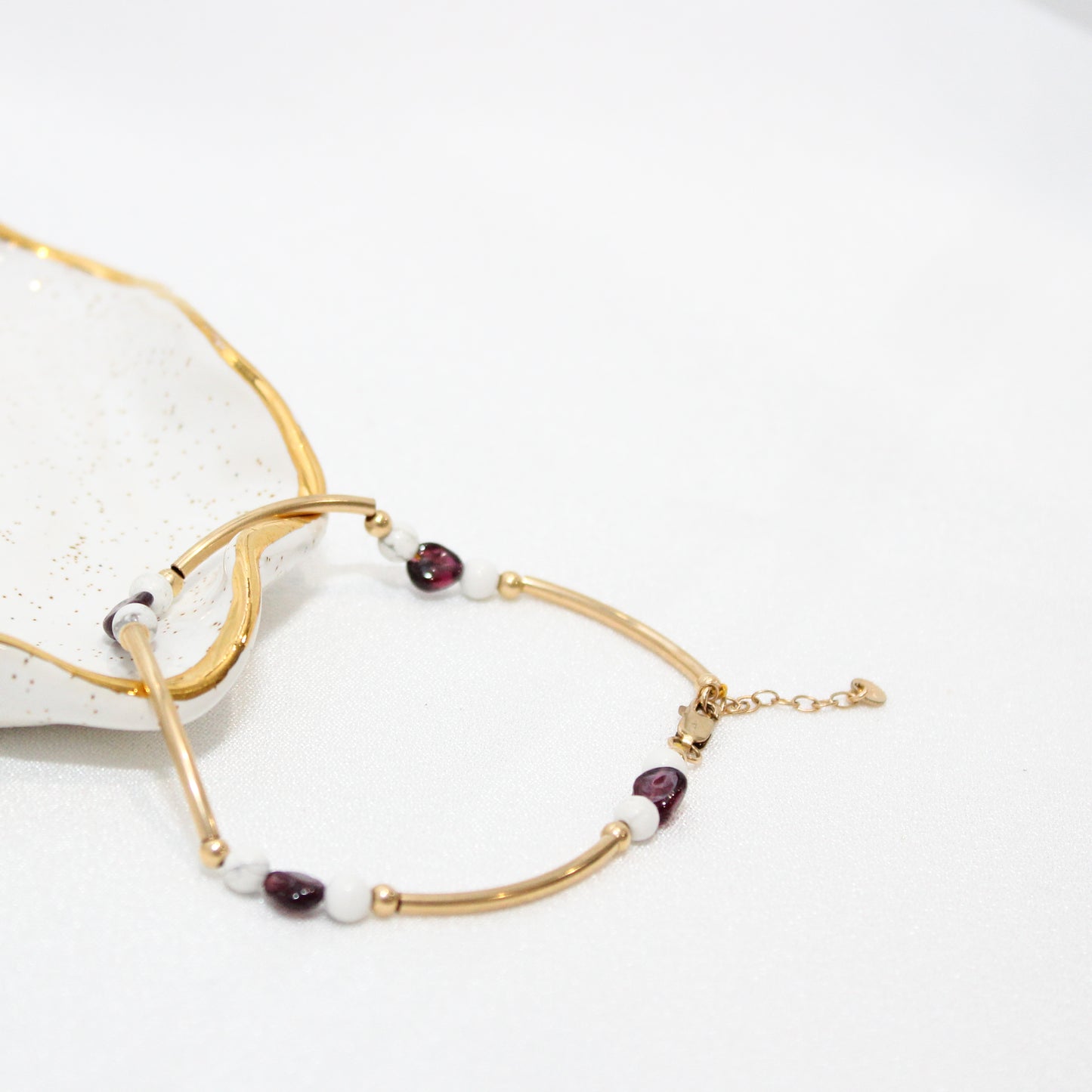 Garnet • Howlite • Gold Fill Bracelet